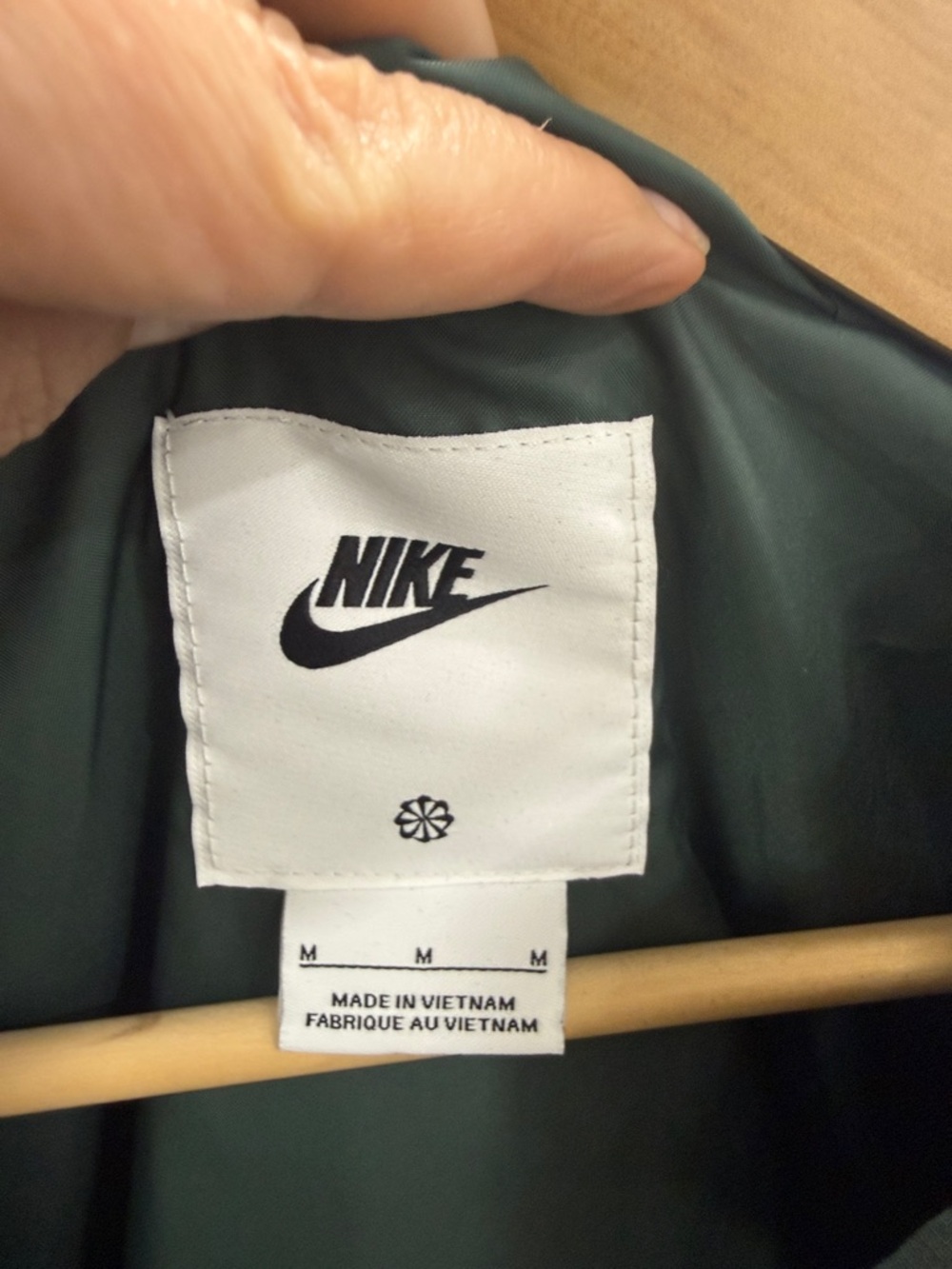 NWOT Women’s Nike Quilted Sage Green Pullover Hoodie with White Swoosh - Picture 3 of 6